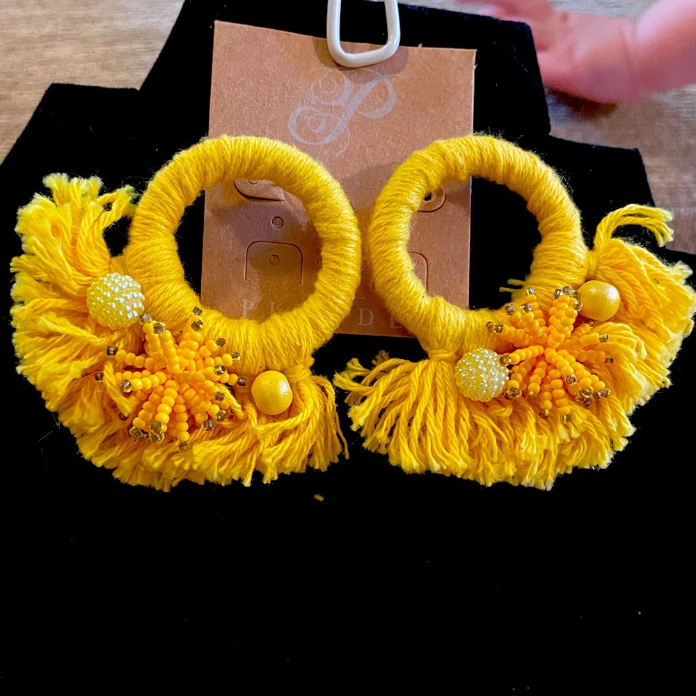 Plunder vintage earrings